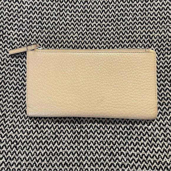 Coach Cream Pebbled Leather Soho Checkbook Wallet - Picture 2 of 10